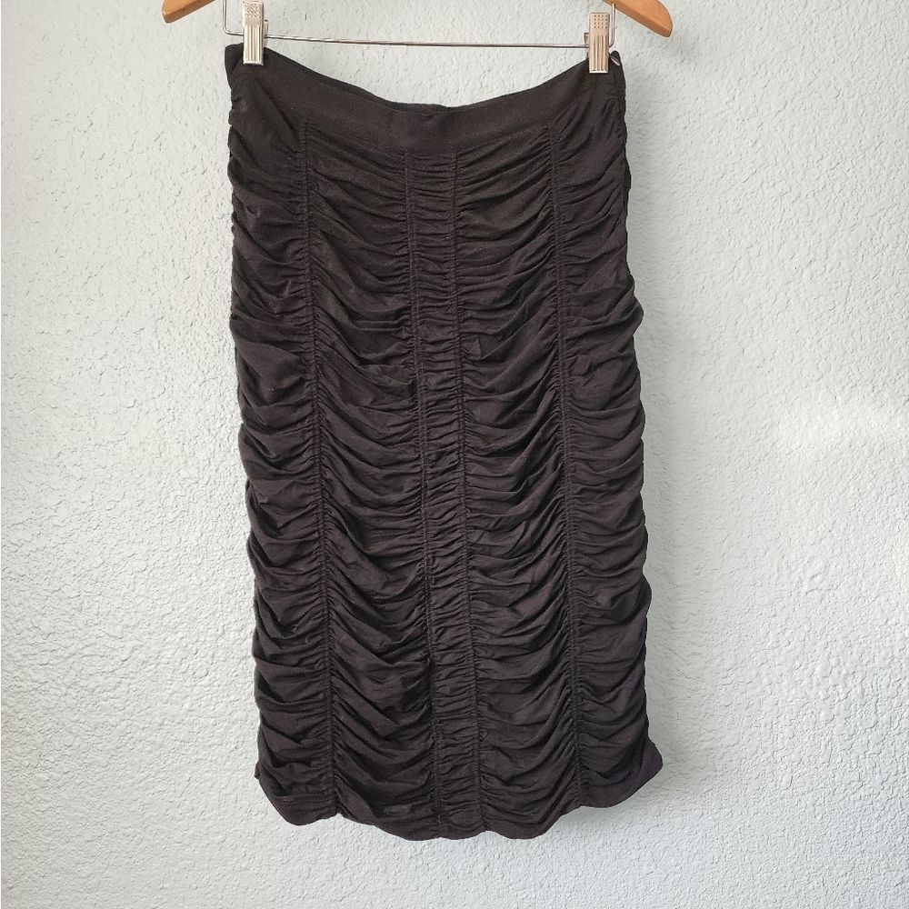 Burberry Black Ruched Midi Skirt - Picture 3 of 12